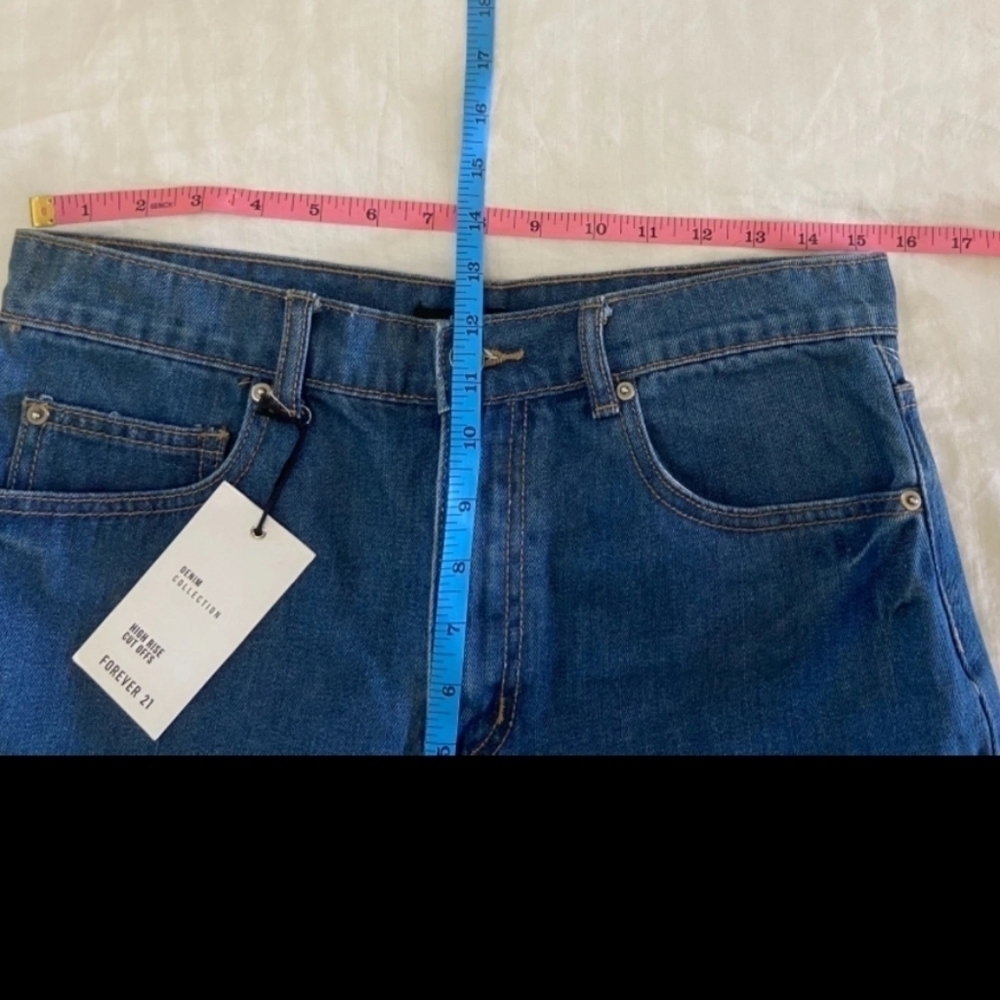 NWT Forever 21 denim collection high rise cut offs/ distressed shorts size 29 - Picture 3 of 4